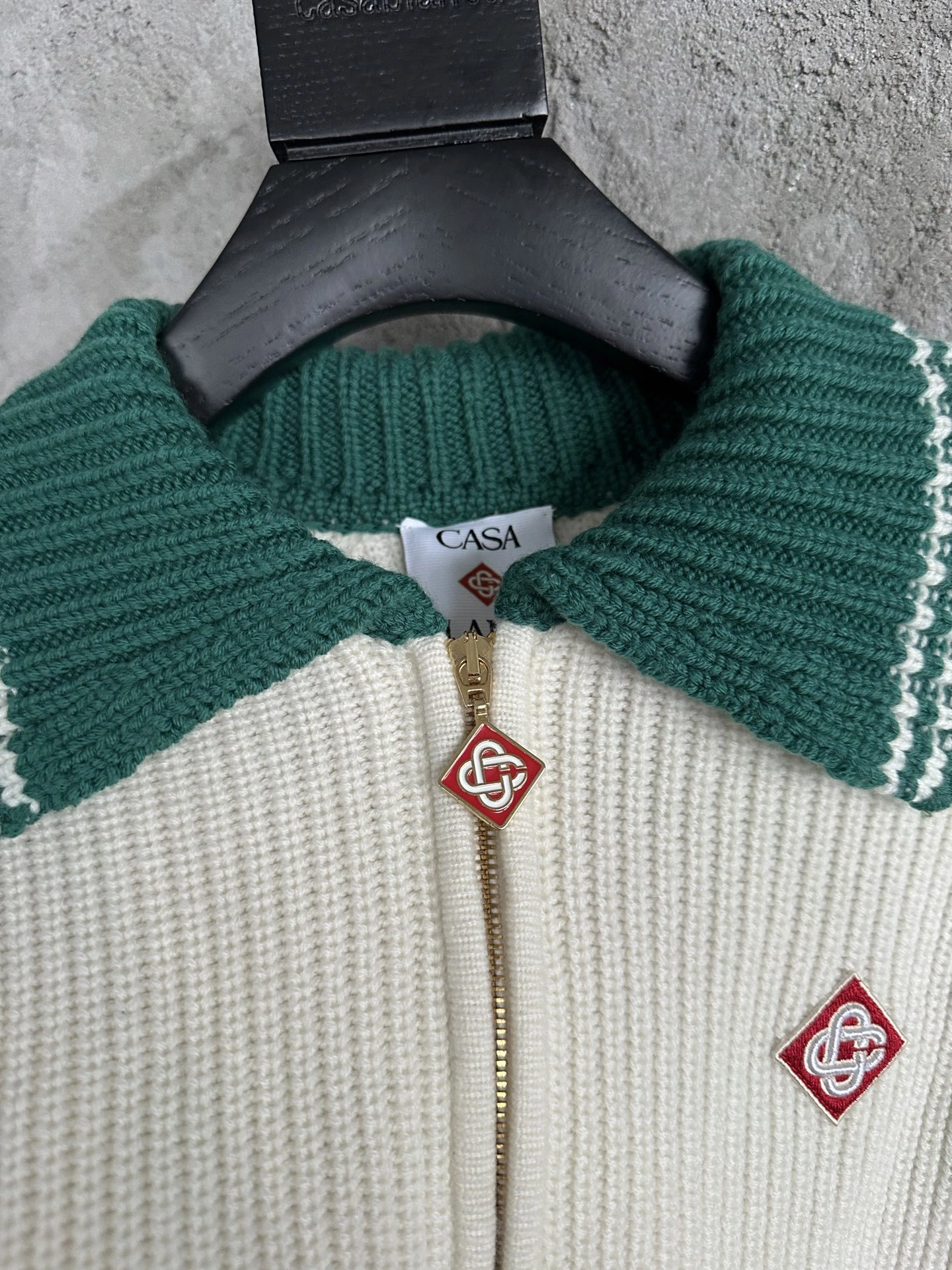 wg.luxury- 31s1281931 wool item:E-F409I0905